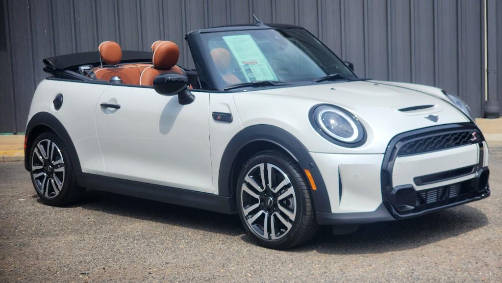 Used 2024 MINI Cooper S Iconic For Sale ($41,995) | Victory Lotus Stock ...